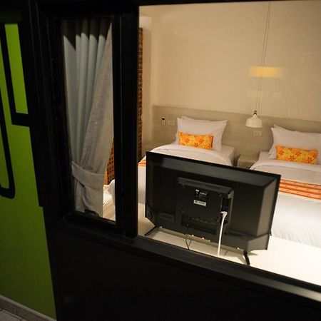 Hotel 202 House Chiang Mai Esterno foto