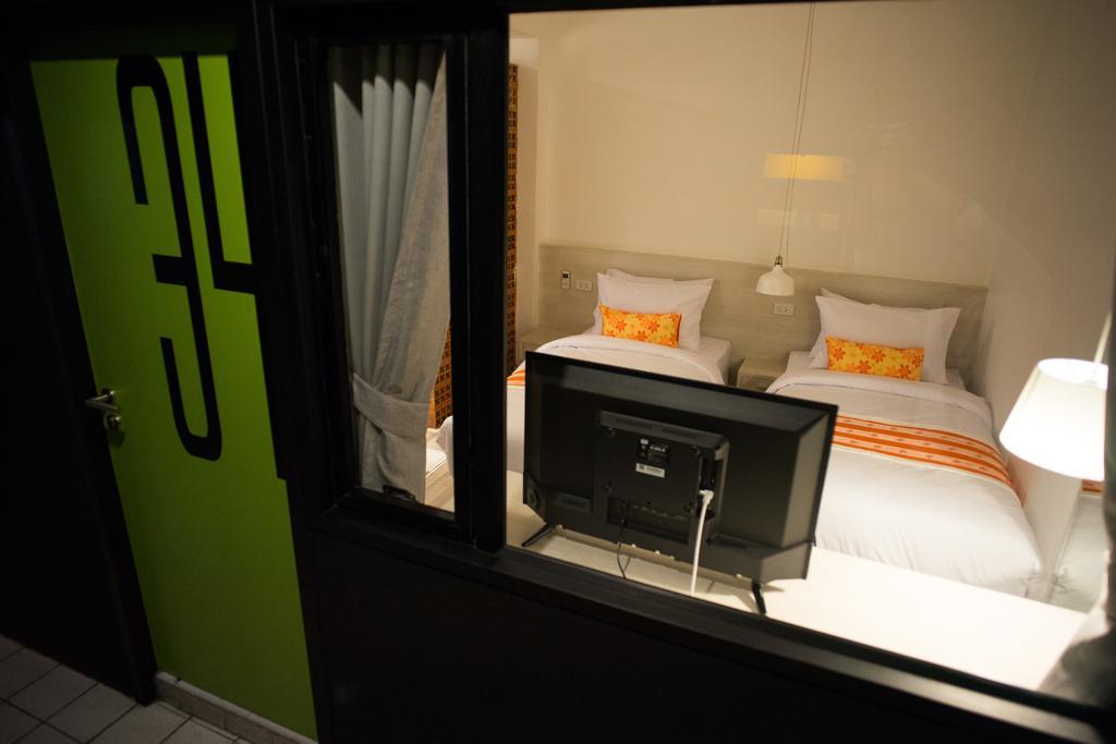 Hotel 202 House Chiang Mai Esterno foto